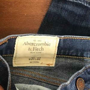5 x $20 Abercrombie and Fitch Jeans